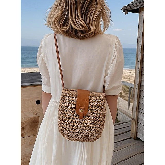 - Sac à bandoulière chic pour femme avec bandoulière en paille tressée en cuir