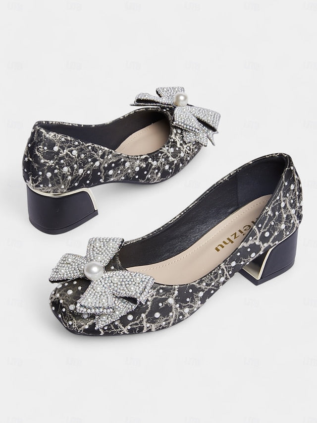Bow Pumps and Gold – with Pearl-Embellished Detail Black