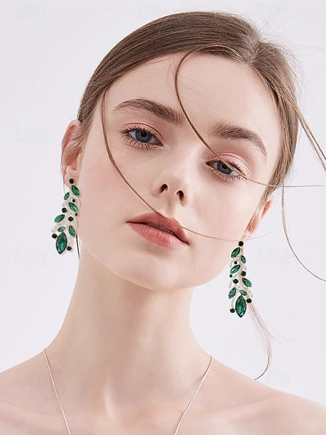 Crystal Design Elegant Women's Leaf Earrings Gold -