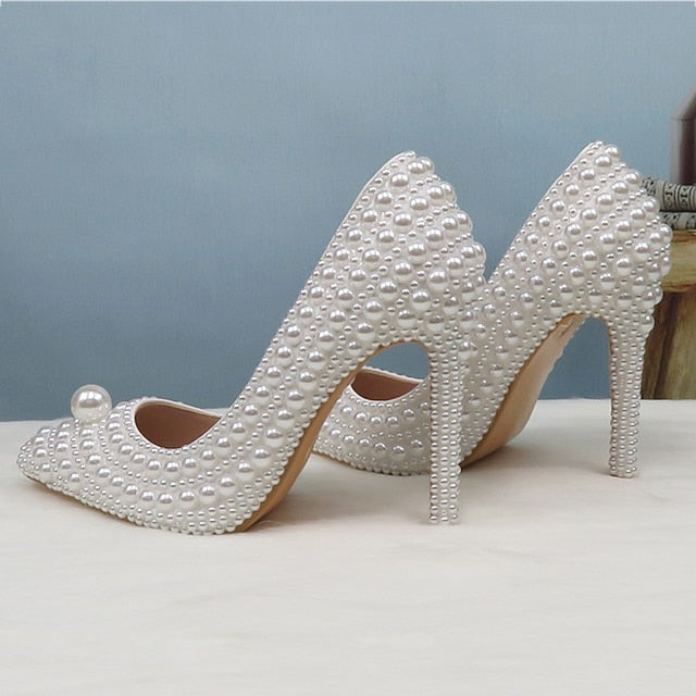 Heels Pearl Purse and Pearl-Embellished Round Stiletto Set White