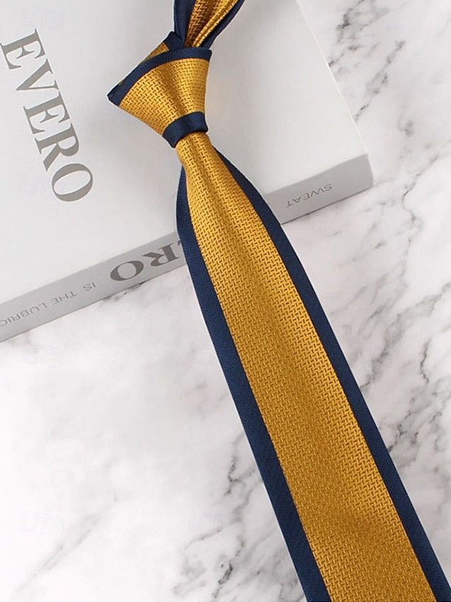 Men's Classic Necktie with Pattern Polyester