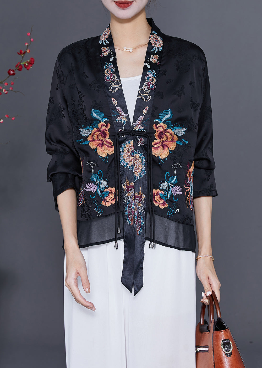 Art Black Embroideried Chinese Button Tassel Silk Cardigan Fall LY7692