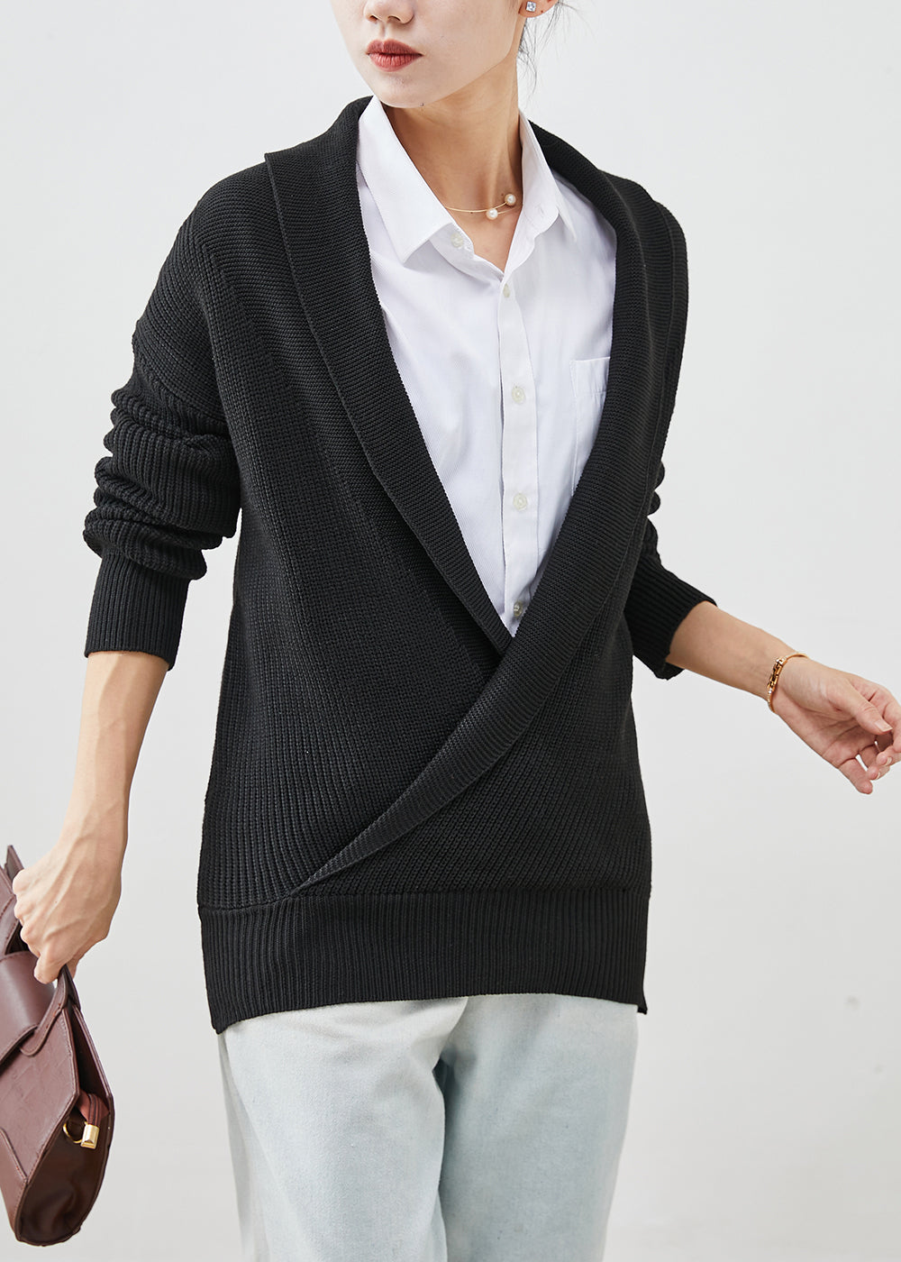 Black Thick Knit Short Sweater V Neck Winter ML2416 Ada Fashion