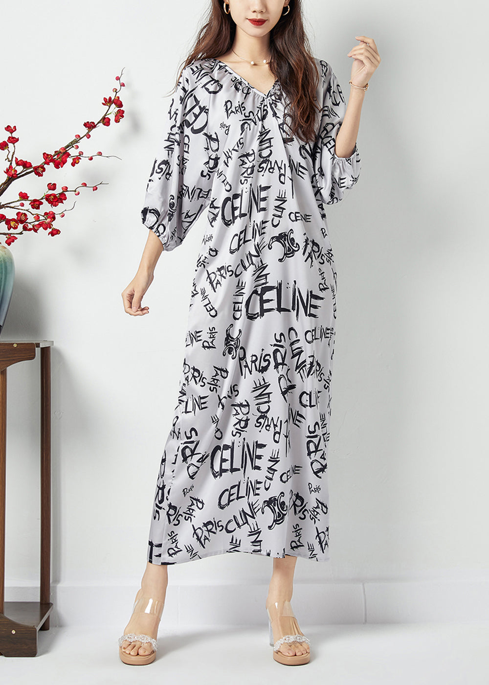 Bohemian White V Neck Letter Print Wrinkled Chiffon Long Dress Batwing Sleeve LY1124 - fabuloryshop