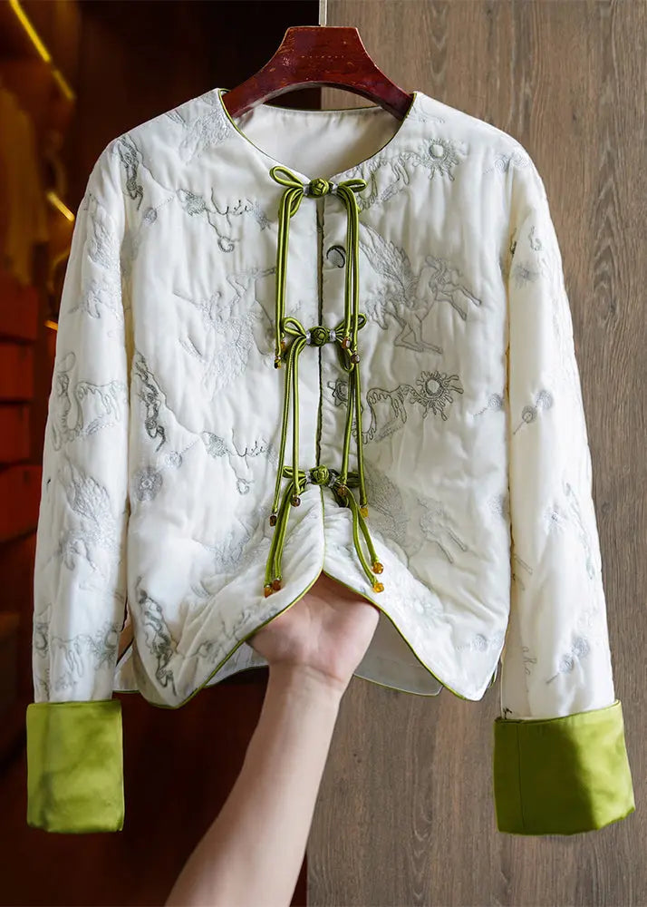 Chinese Style White Embroideried Button Silk Velour Parka Long Sleeve Ada Fashion