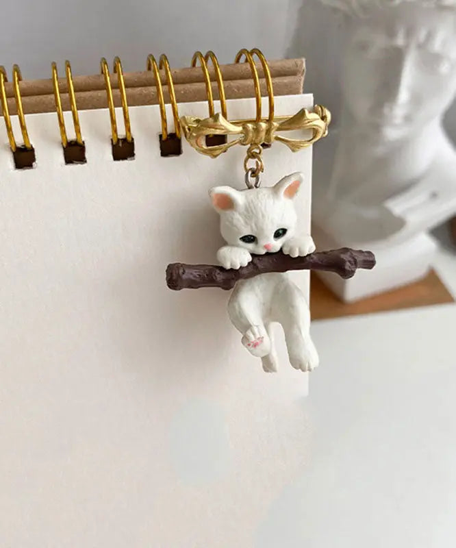 Cute White Resin Kitten Brooch Brooches Ada Fashion