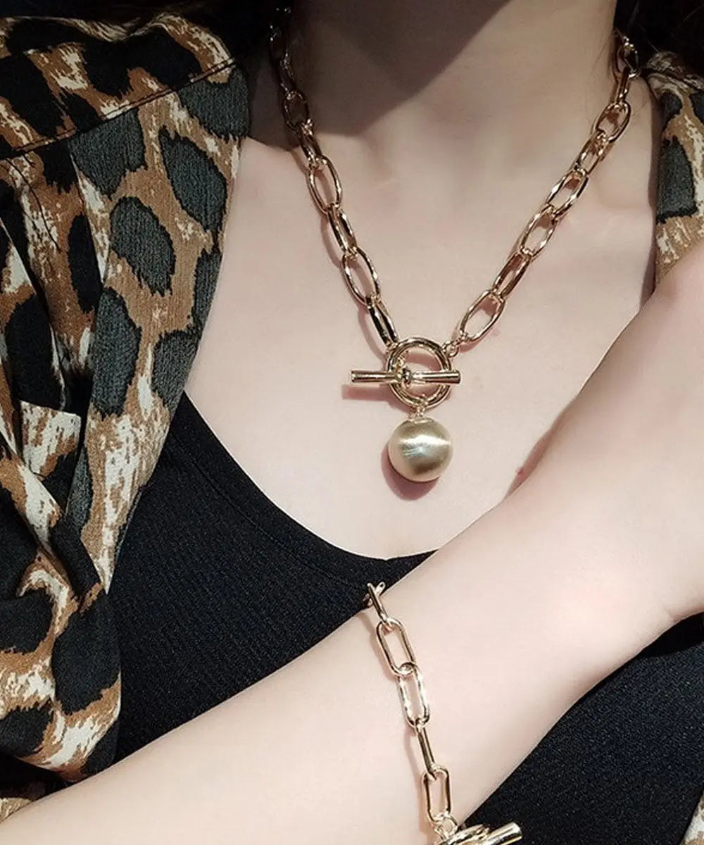 Loose Silk Metal Ball Pendant Necklace Ada Fashion