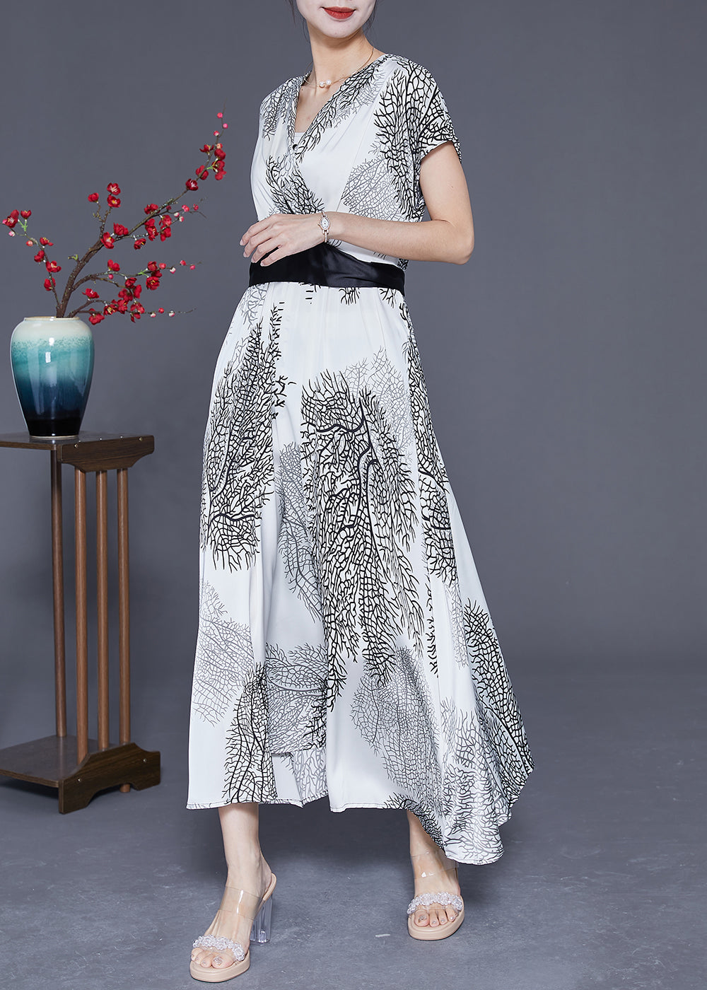 Modern White V Neck Tie Waist Print Silk Robe Dresses Summer LY3620 - fabuloryshop