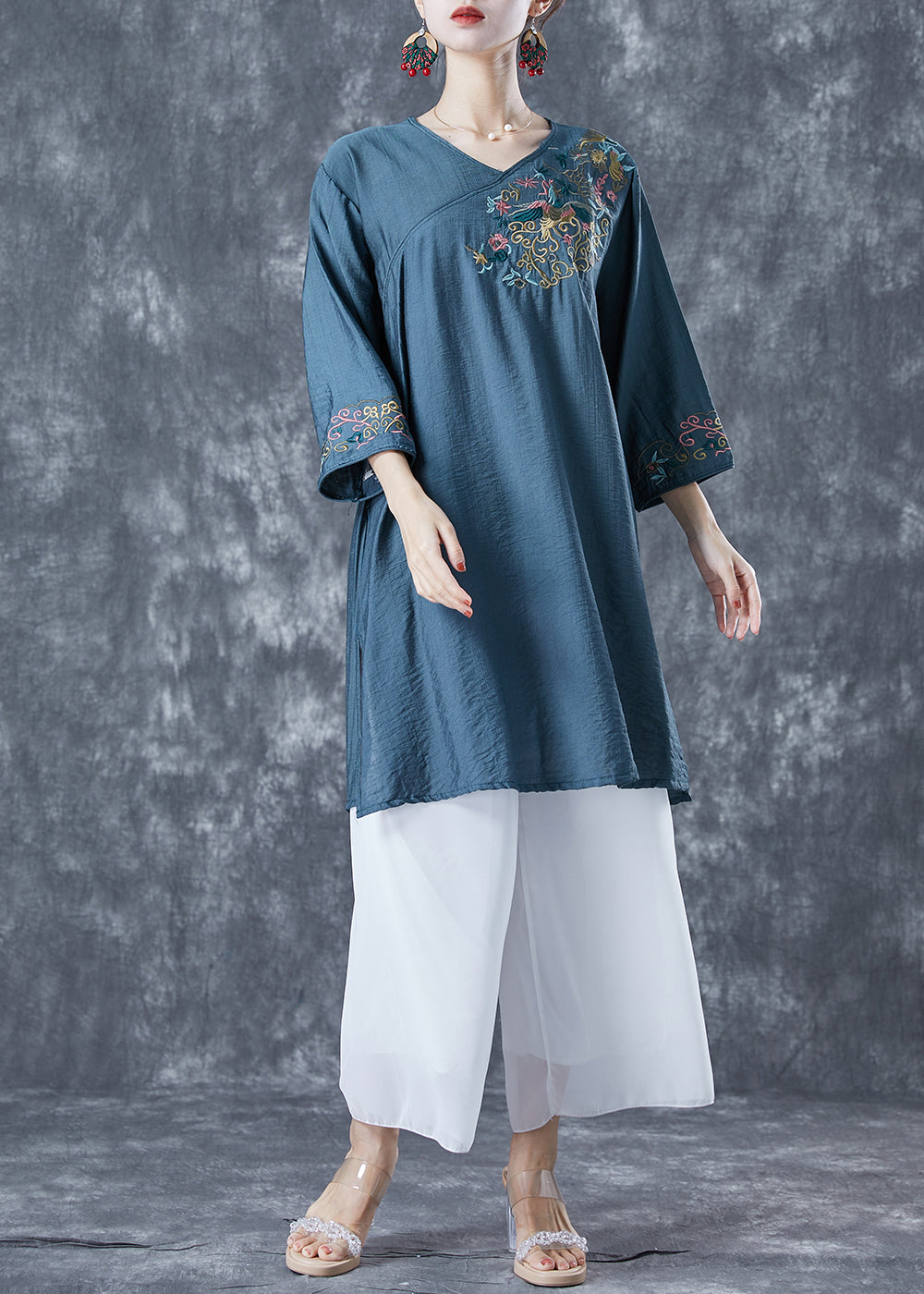 Navy Oversized Linen Mid Dress V Neck Embroideried Bracelet Sleeve LY5600 - fabuloryshop