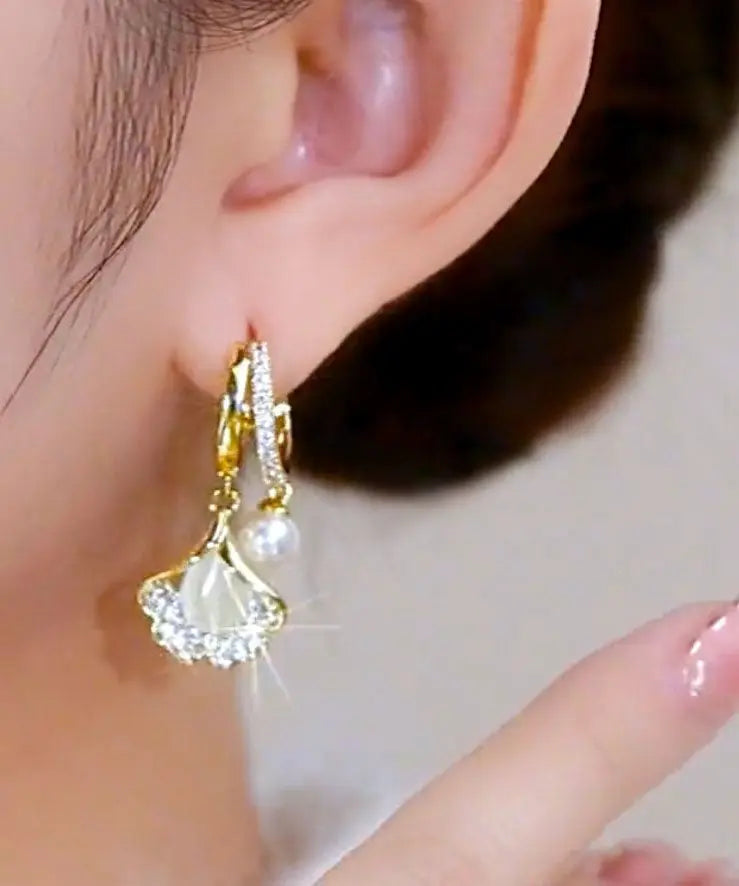 Stylish White Overgild Pearl Zircon Ginkgo Leaf Hoop Earrings Ada Fashion