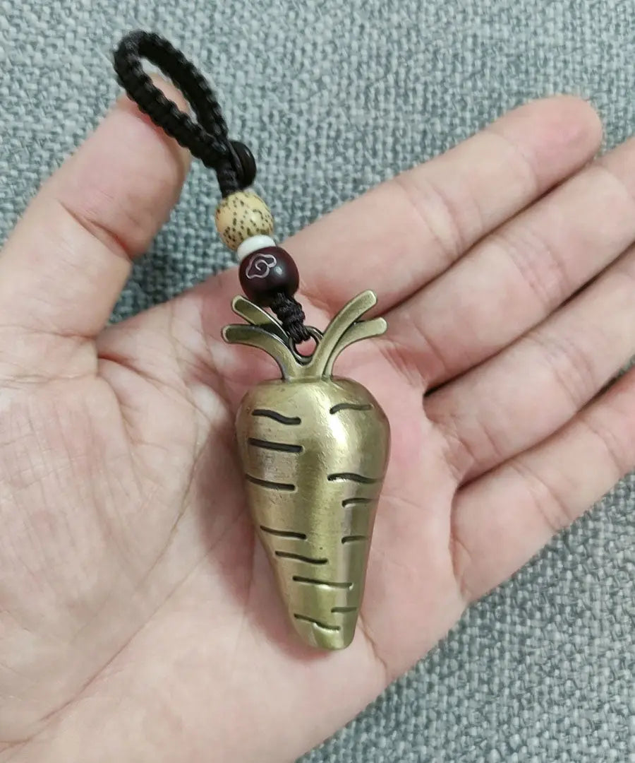 Unique Gold Alloy Wax Rope Bead Radish Keychain Ada Fashion