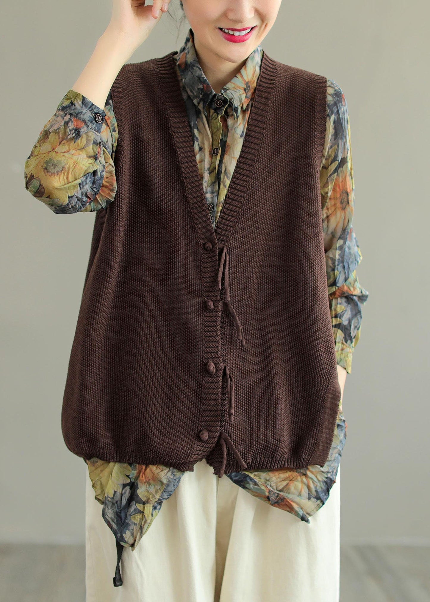 Vintage Brown V Neck Button Tassel Patchwork Knit Vest Sleeveless Ada Fashion