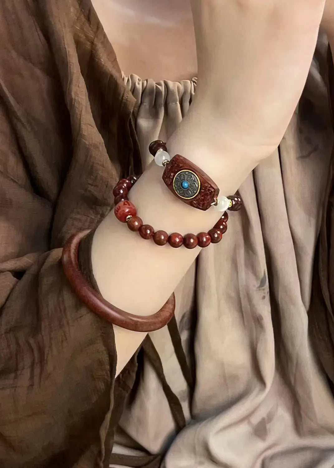 Vintage Sandalwood Double Ring Good Luck Bracelet Ada Fashion