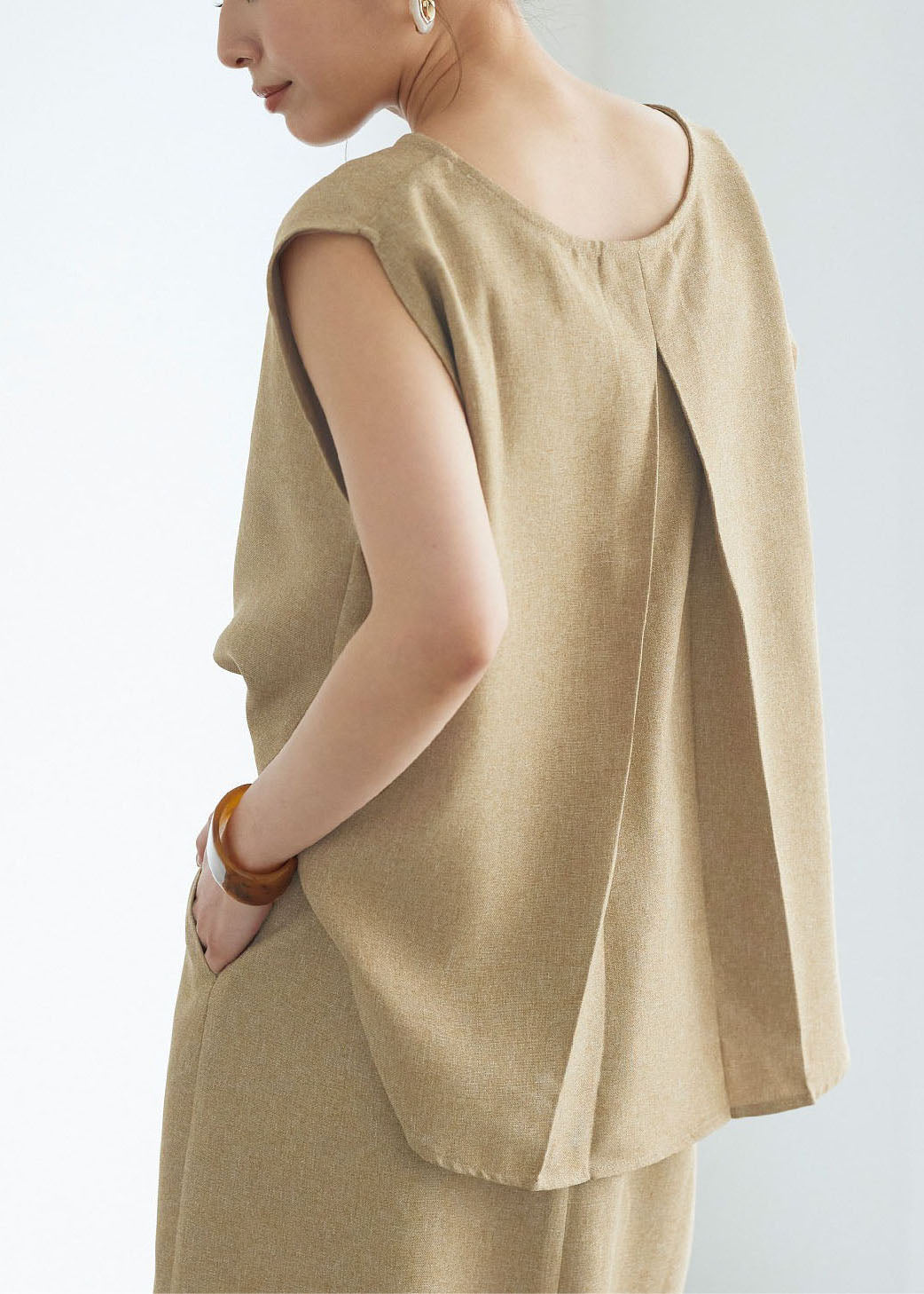 Women Grey O-Neck Wrinkled Linen Tops Sleeveless LY1357 - fabuloryshop